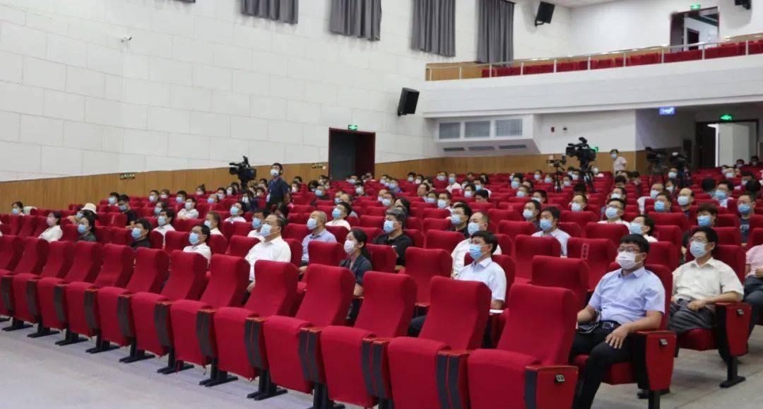 河间新闻最新动态，高科技产品引领未来，科技生活魅力无限体验