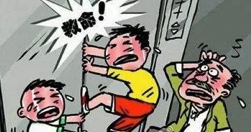 最新电梯事故背后的力量，变化、自信与成就感的力量探讨